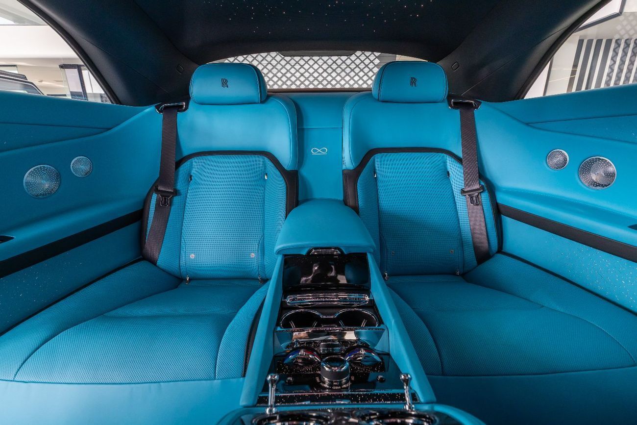 رولز رويس سبيكتر Coupe Rolls-Royce Spectre - Black Badge - 2 Tone Interior - Starlight - 2025 With Warranty