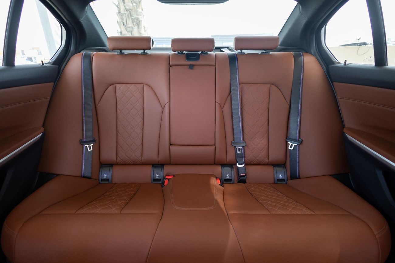 بي أم دبليو M340i BMW M340i xDrive 2020 GCC under Agency Warranty and Service Contract with Flexible Down-Payment.