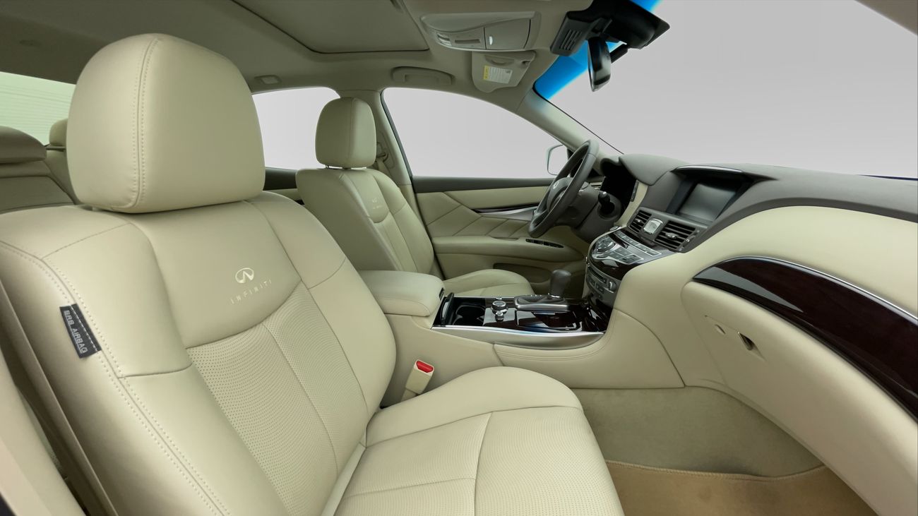 إنفينيتي Q70 LUXE 3.7 | Under Warranty | Inspected on 150+ parameters