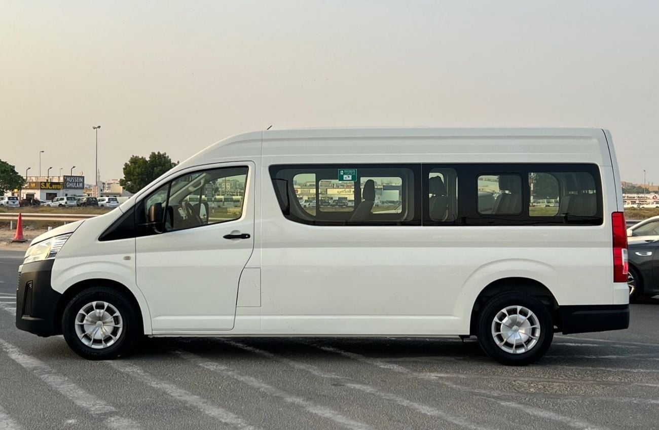 Toyota Hiace 2021 Toyota Hiace 3.5L V6 - Passenger - Manual - Patrol   13 Seater - No Accident -