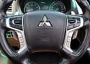 Mitsubishi Montero GLS Top ACCIDENTS FREE - GCC - ORIGINAL PAINT - PERFECT CONDITION INSIDE OUT