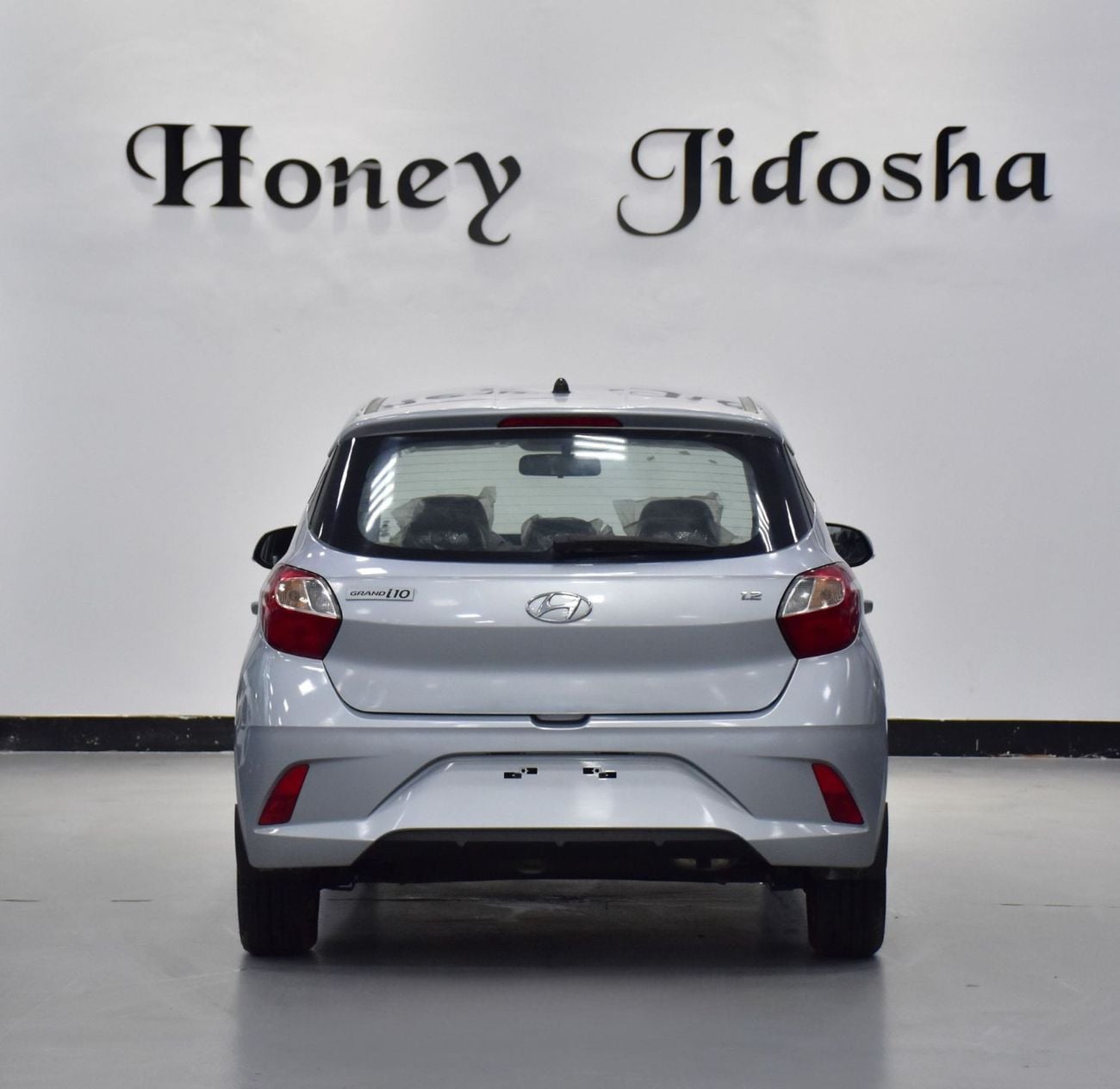 Hyundai Grand i10 EXCELLENT DEAL for our Hyundai Grand i10 1.2L ( 2023 Model ) in Silver Color GCC Specs