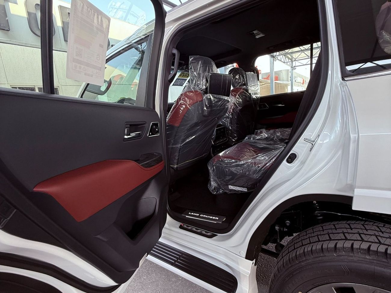 Toyota Land Cruiser 2026 TOYOTA LAND CRUISER 300 VXR 3.5 HYBRID HEV **EXPORT ONLY**التصدير فقط خارج الخليج***