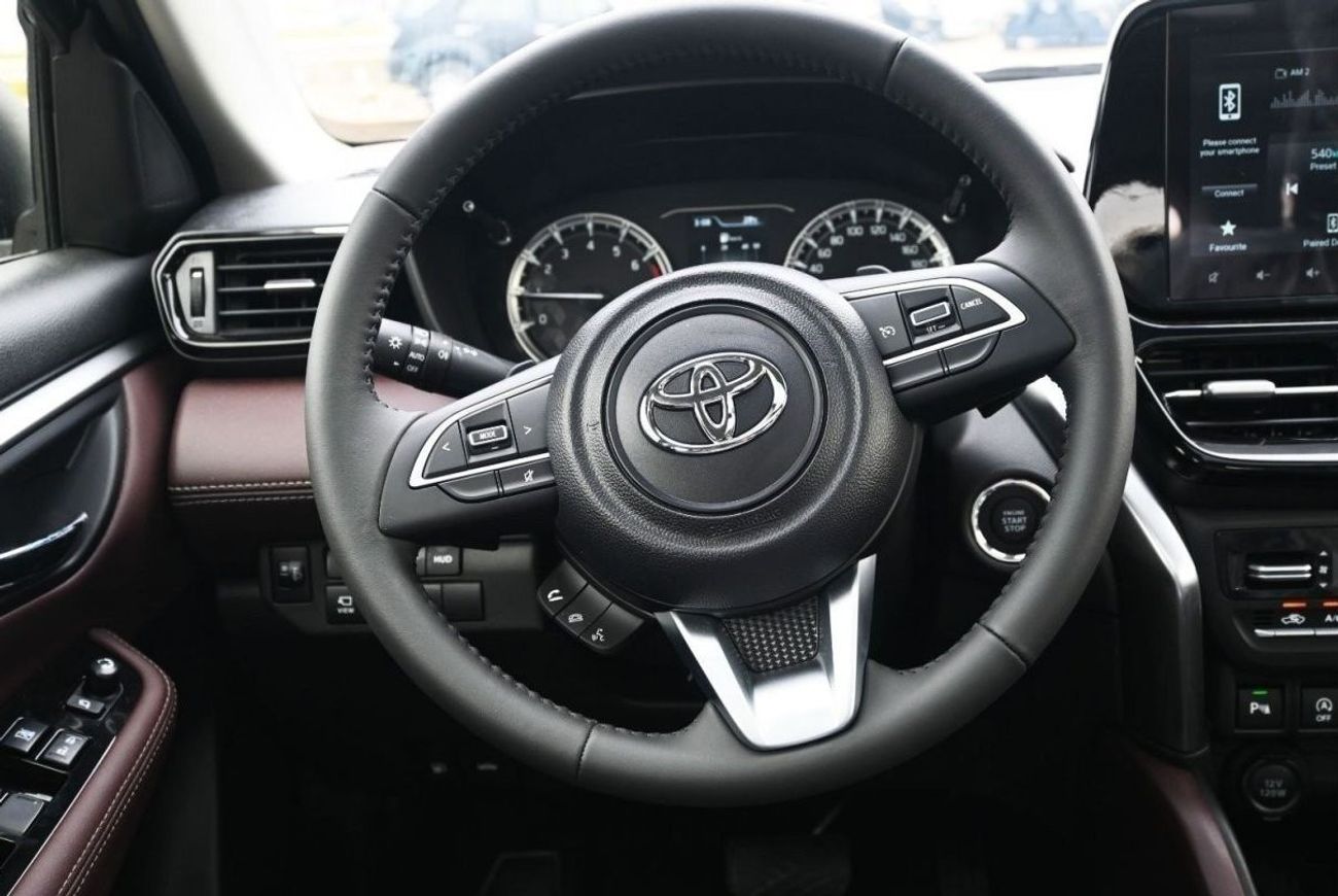 تويوتا أوربان كروزر تويوتا أوربان كروزر 1.5 لتر 4 سلندر موديل 2024 SUV، بنزين، أوتوماتيك أسود من الخارج أسود من الداخل