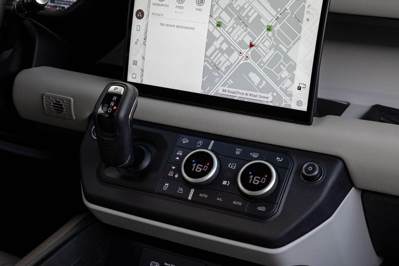 Land Rover Defender 110 P300 | 6,463 P.M | 0% Downpayment | Agency Warranty!