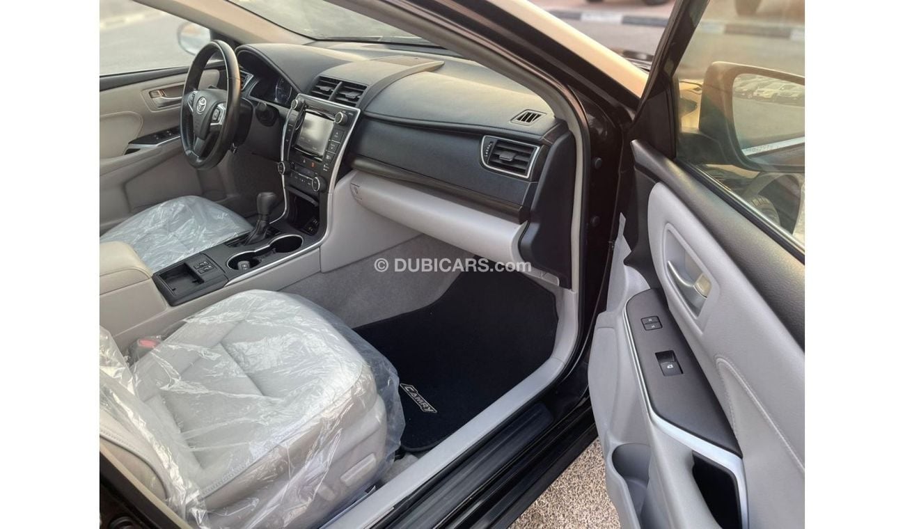 Toyota Camry *Offer*2015 Toyota Camry 2.5L V4- XLE FULL Option