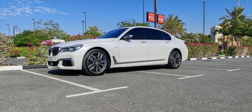 بي أم دبليو M760Li Xdrive