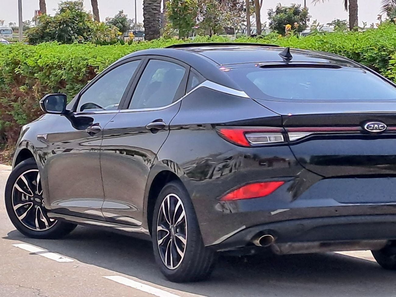 جاك J7 460-MONTHLY | GCC | FULL OPTION LUXURY | ACCIDENT FREE