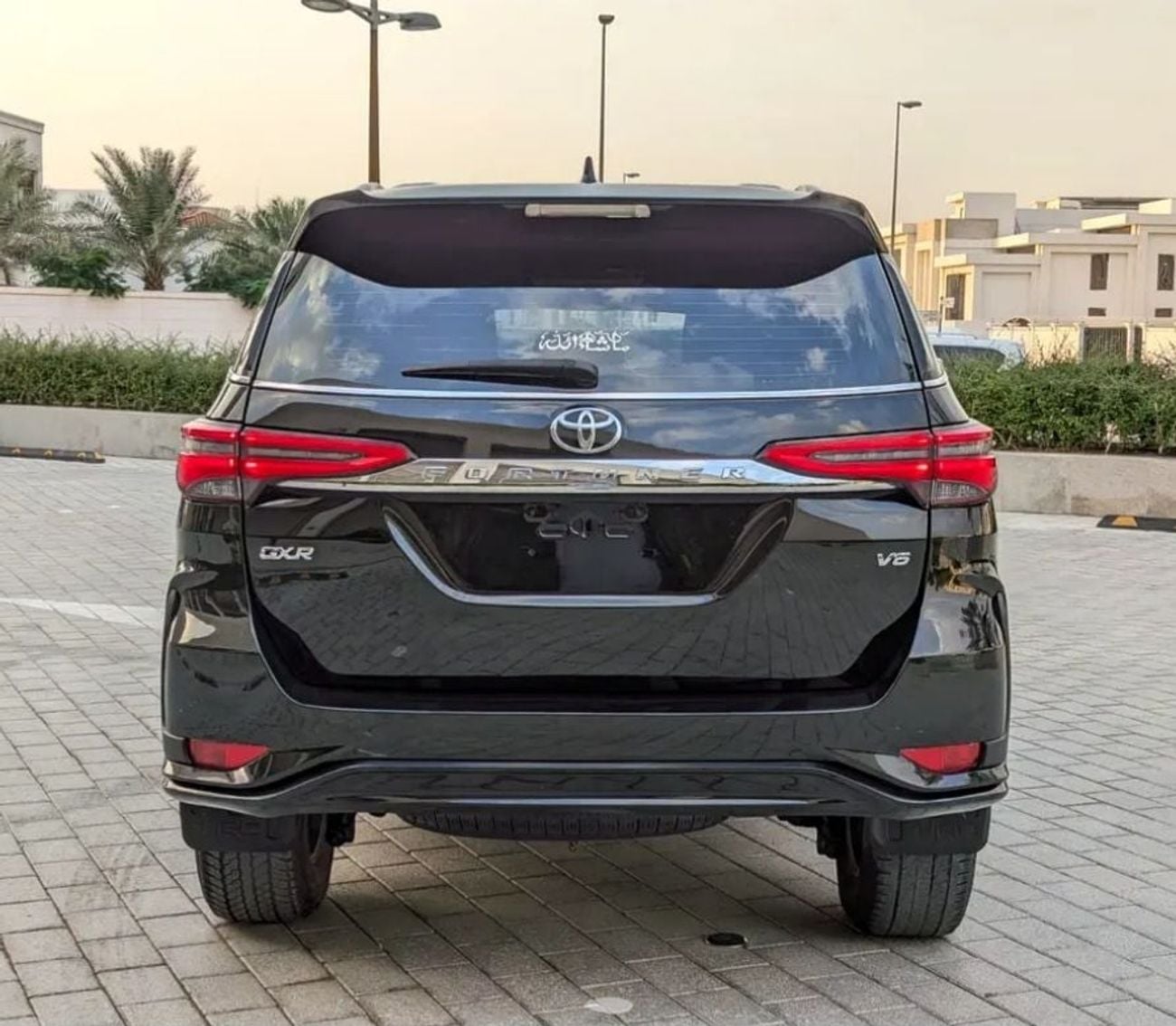 تويوتا فورتونر Toyota Fortuner 2017Model modified 2025Model v6 4.0L petrol Engine Colour Black Interior Brown push