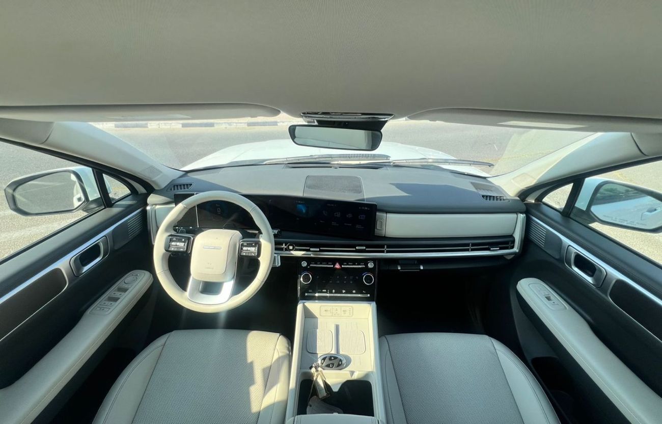 هيونداي سانتا في 2025 Hyundai Santa Fe New Shape 2.5L V4 - SEL Premium - Leather seat - Auto Trunk - 7 Seater - 12000