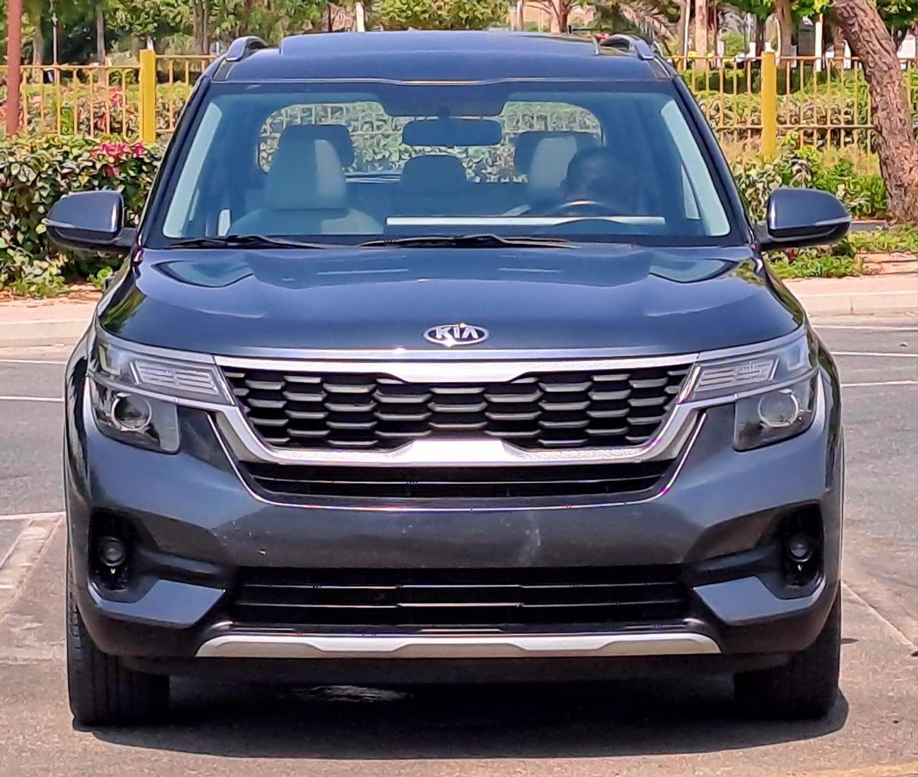 كيا سيلتوس EX 740-Monthly l GCC l Sunroof, Full Option I Accident Free