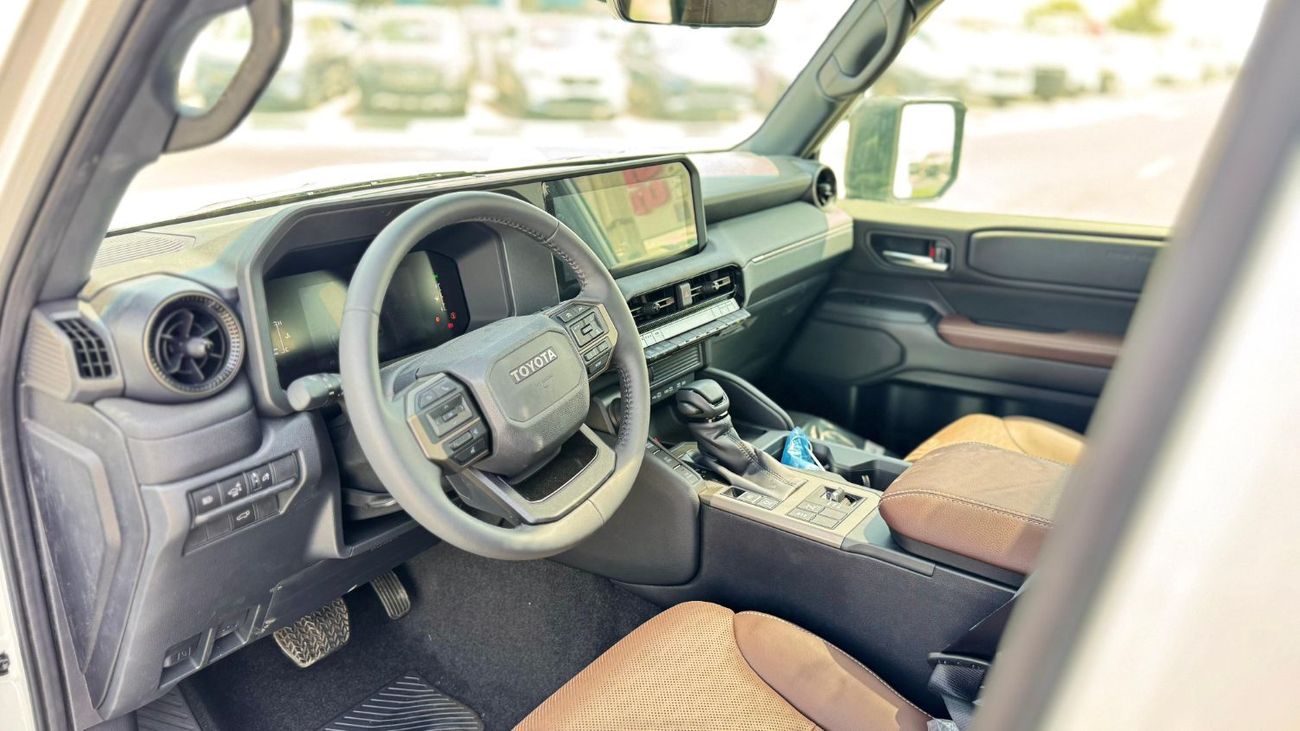 تويوتا برادو Toyota Prado 2024, petrol engine 2.4L 7seats Automatic gear,white colour 2