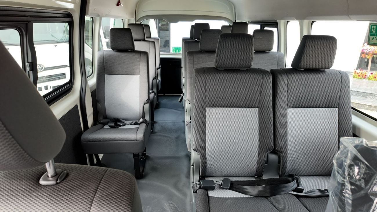 تويوتا هاياس TOYOTA HIACE HIGH ROOF 2.8L DIESEL M/T WHITE 2026