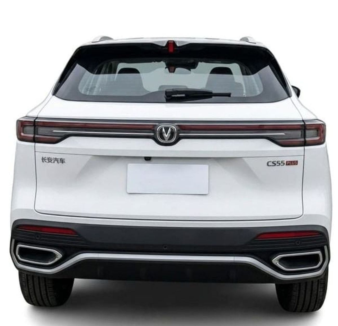 تشنجان CS55 بلس 1.5L turbocharged engine (192 HP, 300 Nm torque) paired with a 7-speed wet dual-clutch transmission