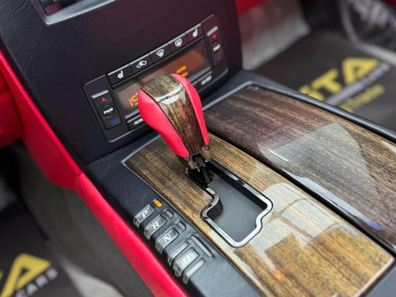 كاديلاك XLR 2008 Cadillac XLR V, Cadillac Service History, Excellent Condition, GCC