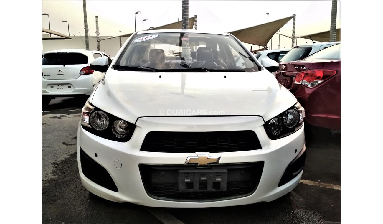 Chevrolet Sonic 2014 WHITE GCC NO PAIN NO ACCIDENT PERFECT