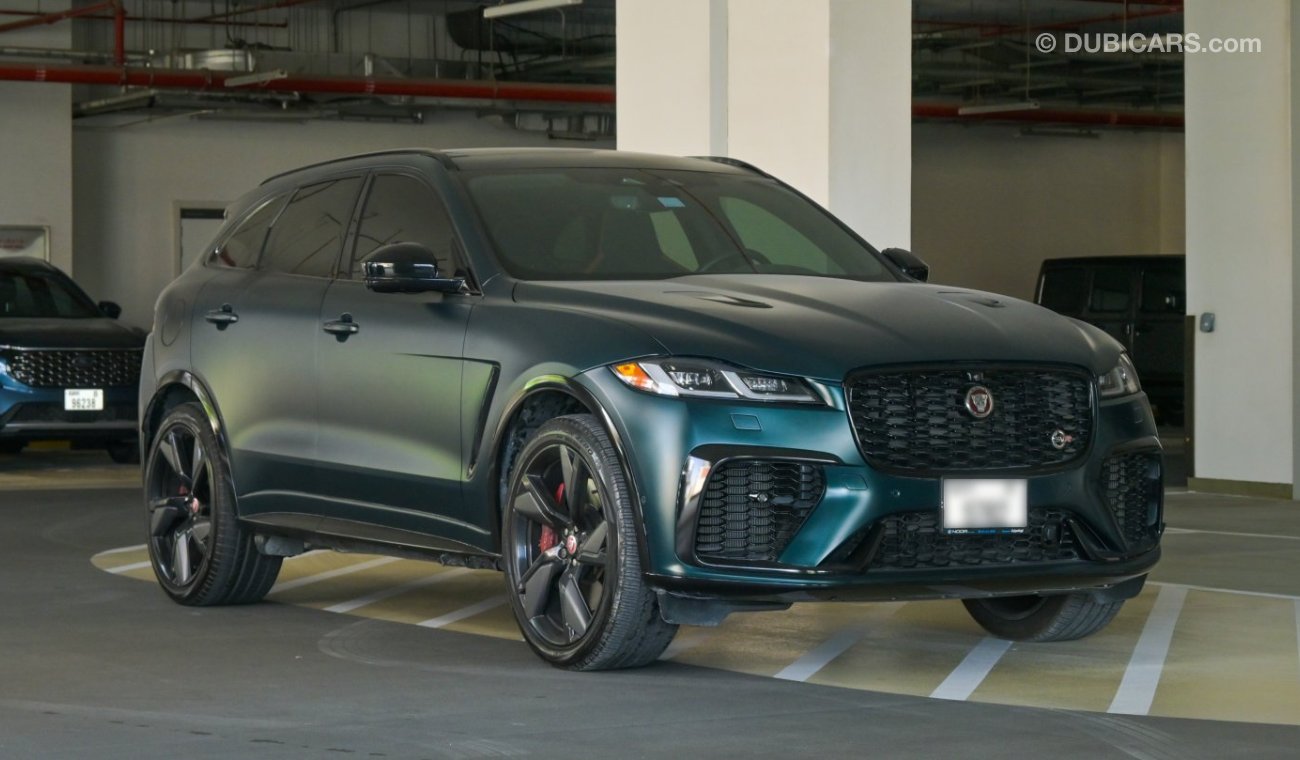 Jaguar F Pace 5.0L V8 SVR (550 PS)