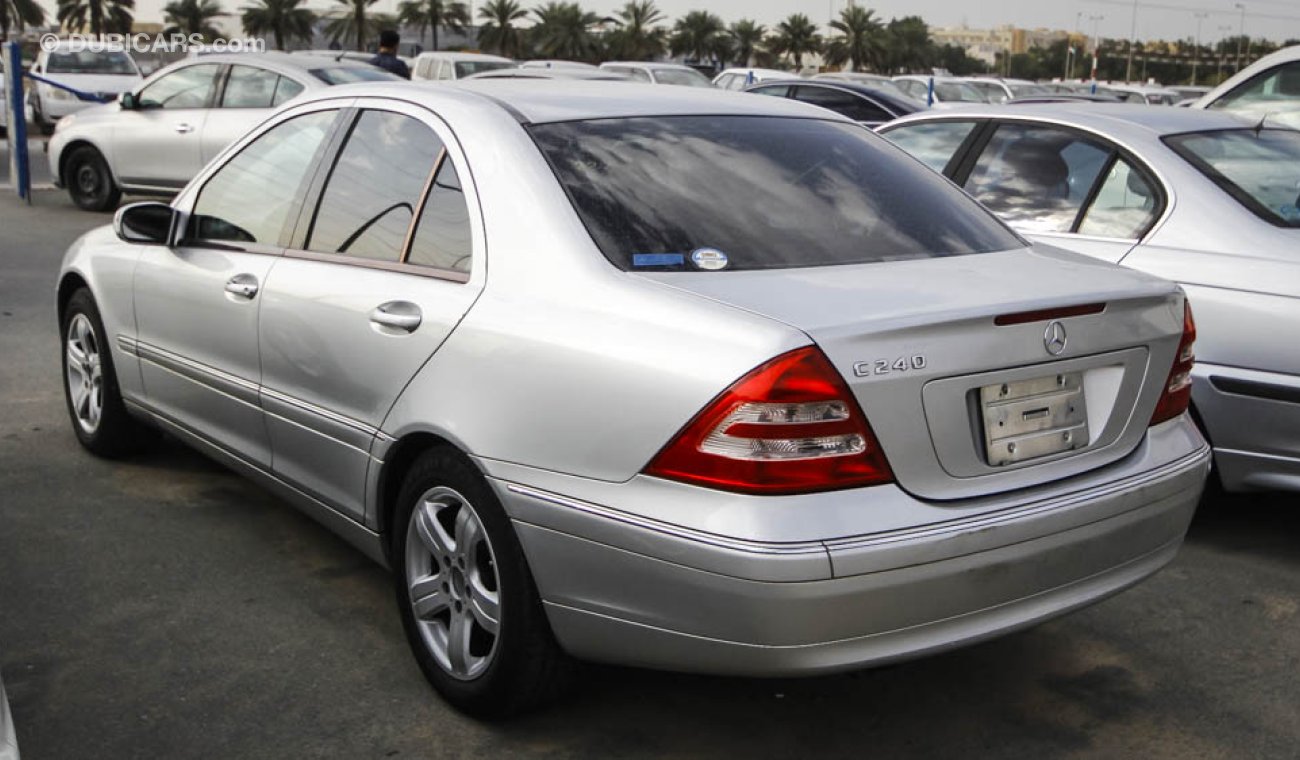 Mercedes-Benz C 240