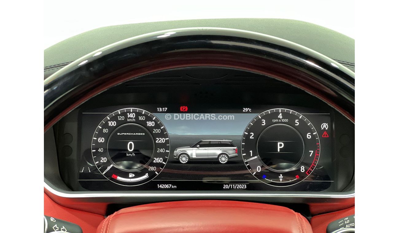 Land Rover Range Rover 2018 Range Rover Vogue SE V8, June 2024 Range Rover Warranty + Sep 2026 Service Pack, GCC