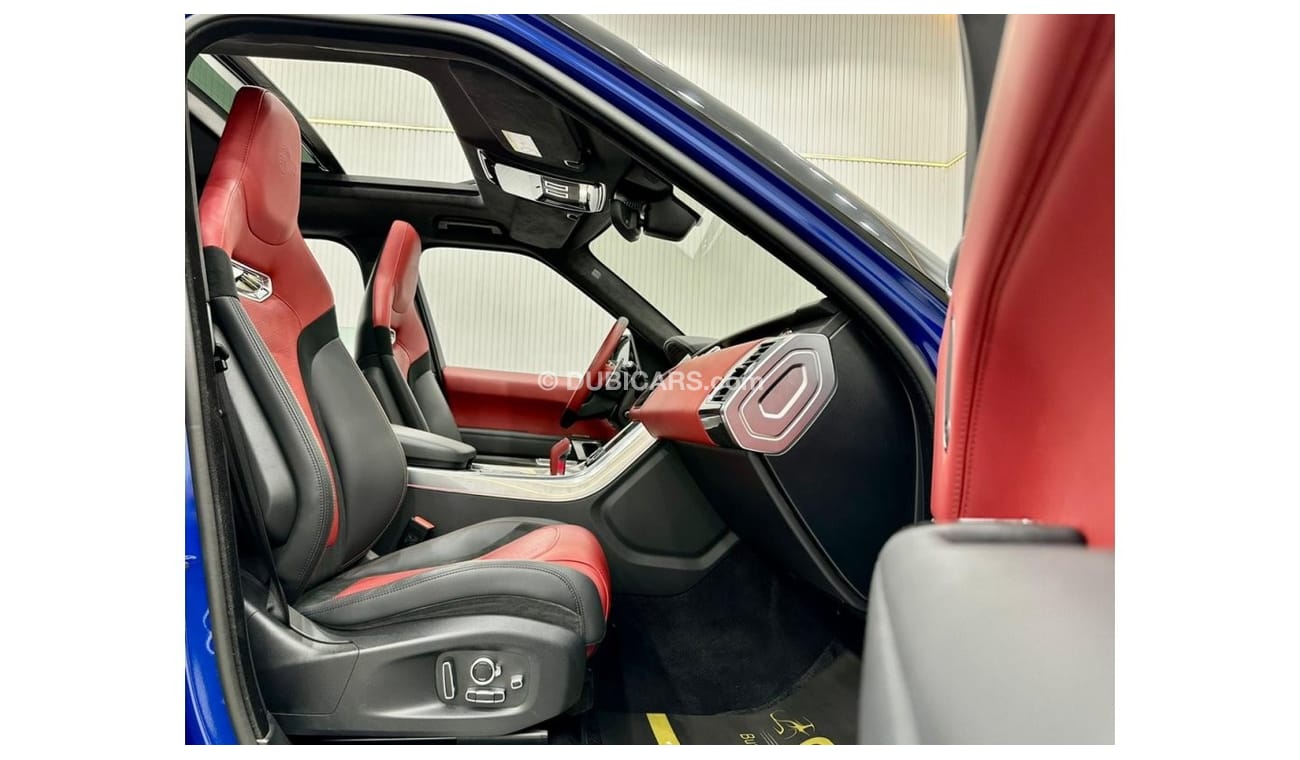 لاند روفر رينج روفر سبورت 2022 Range Rover Sport SVR Carbon, June 2025 Warranty, Service Contract, Full Options, Low Kms, Euro