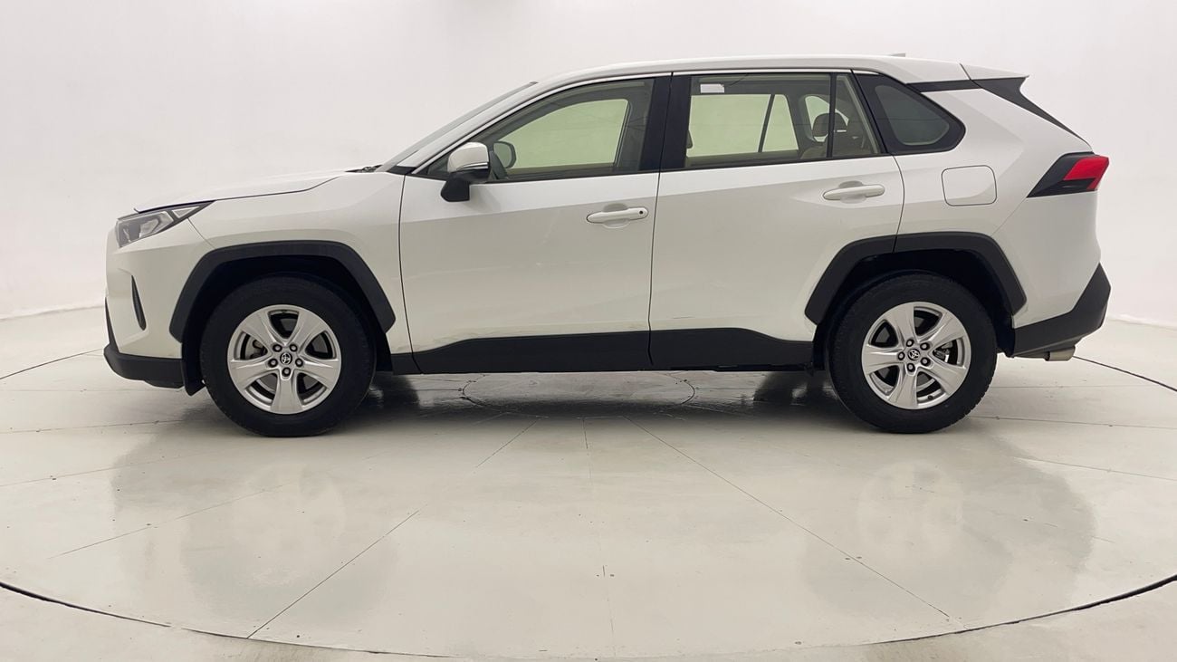 تويوتا راف ٤ EX 2.5 | بدون دفعة مقدمة | اختبار القيادة في المنزل