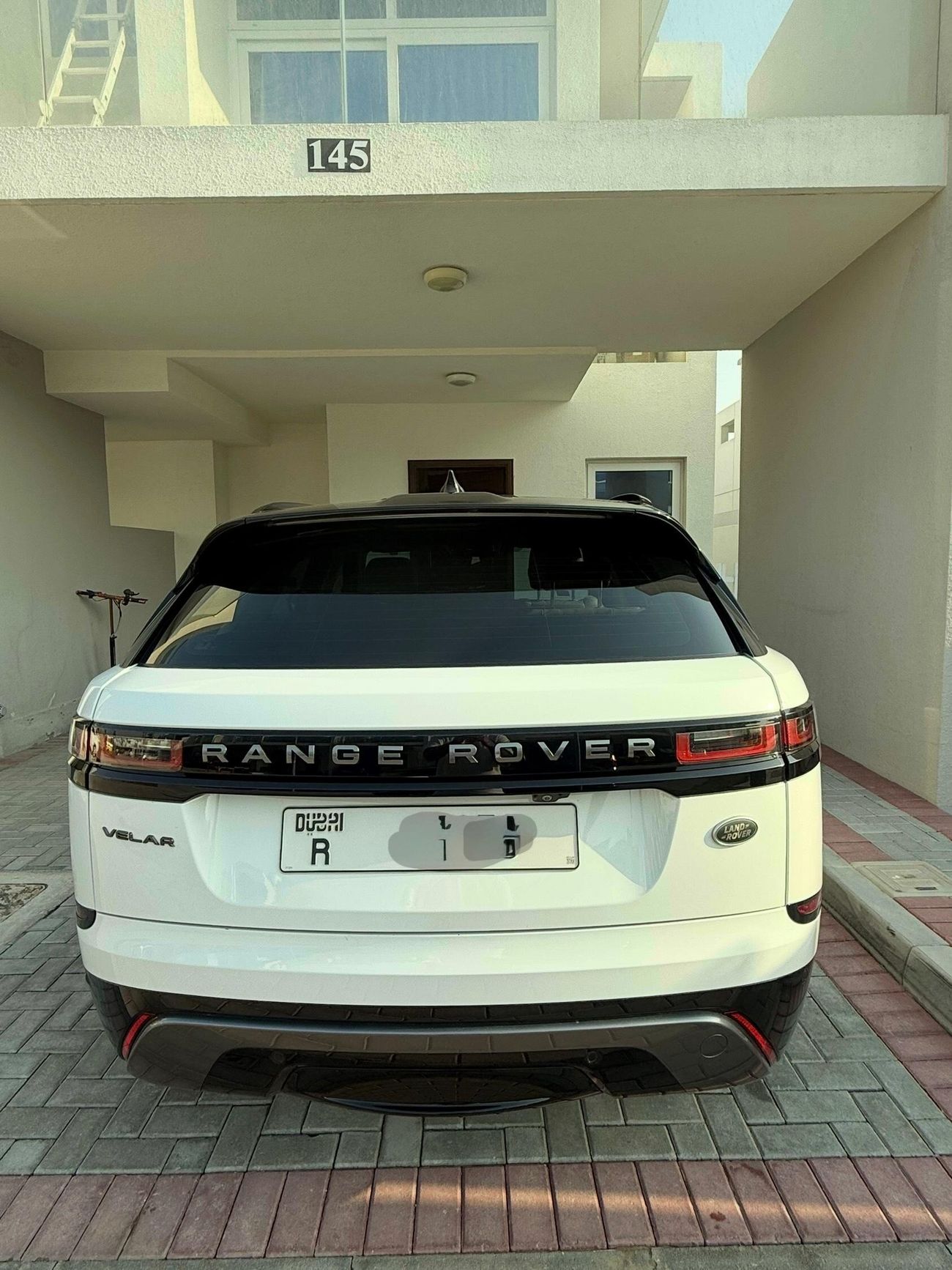 لاند روفر رينج روفر فيلار SE P250 - GCC