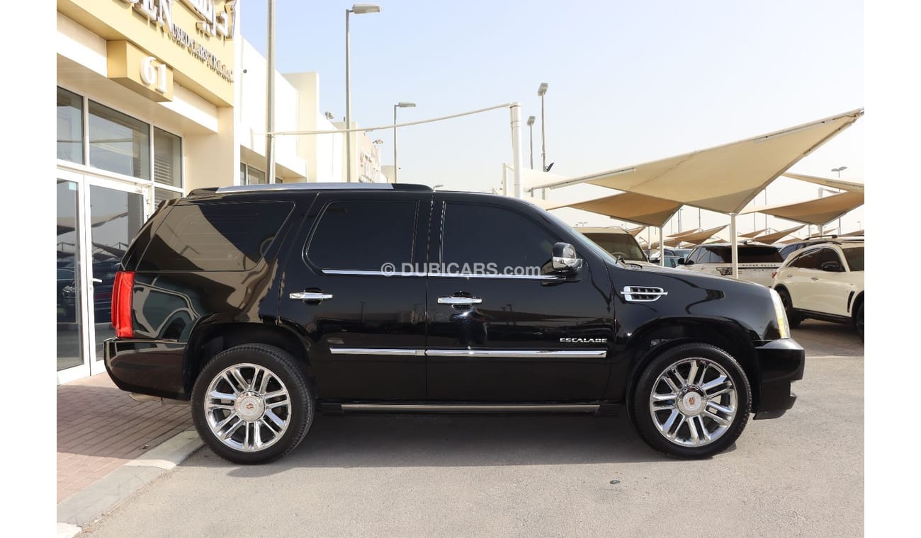 كاديلاك إسكالاد بلاتينوم | Cadillac Escalade Platinum | 2014 | GCC |