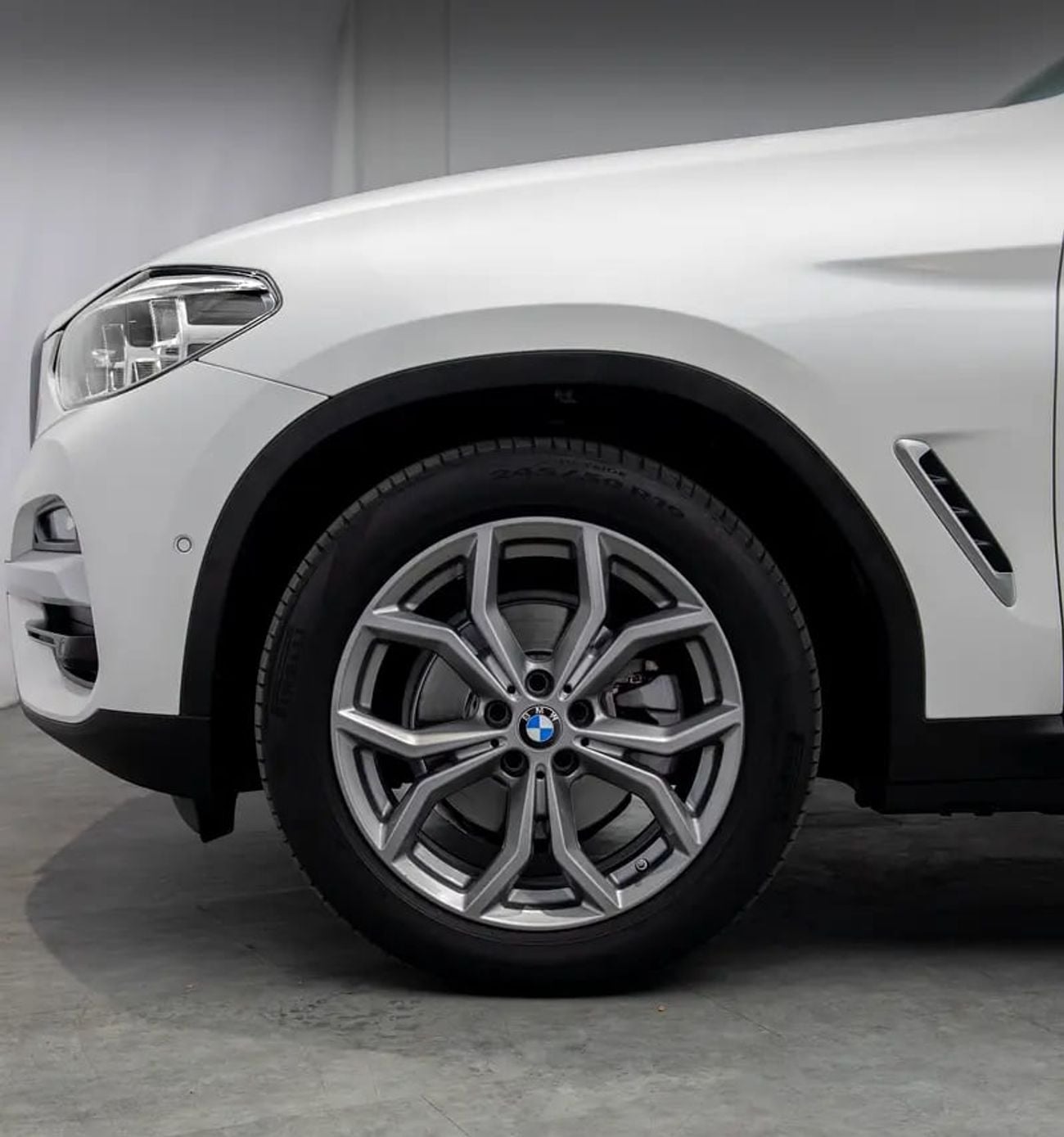 BMW X3 XDRIVE 30i XLINE Full Service History • AWD 2.0L • GCC Specs