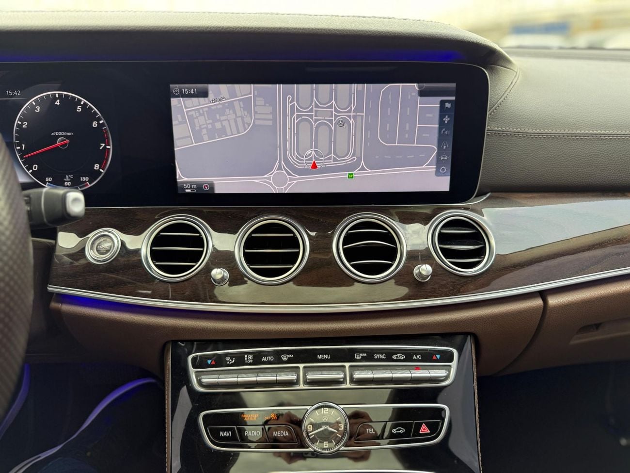 مرسيدس بنز E 400 AMG 3.0L
