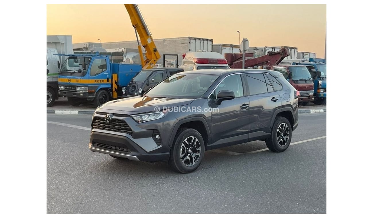 Toyota RAV4 2022 TOYOTA RAV4 LE 4x4 IMPORTED FROM USA VERY CLEAN CAR INSIDE AND OUT SIDE FOR