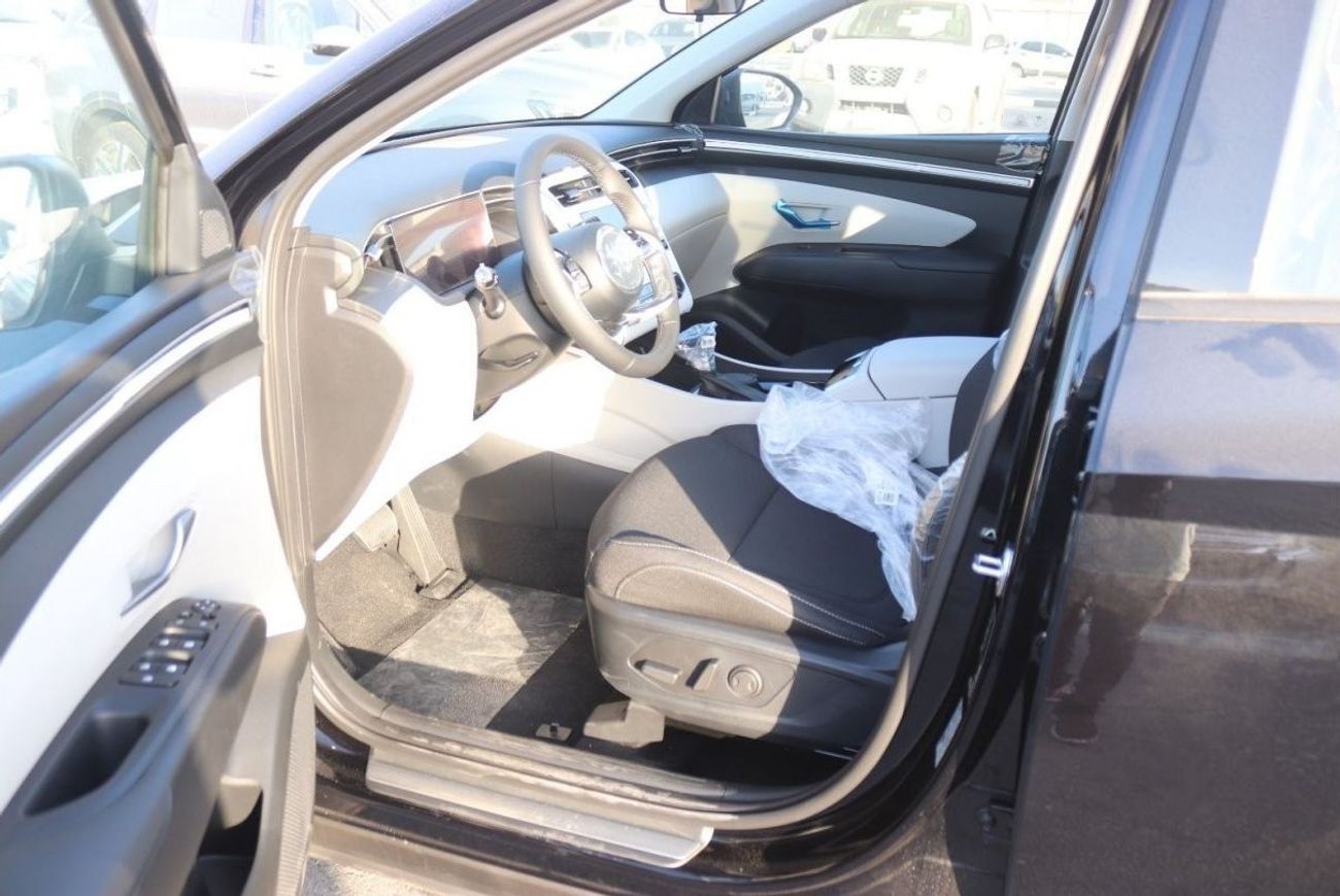 Hyundai Tucson 2.0L, DIGITAL ODO METER, ELECTRIC BACK DOOR, WIRELESS CHARGER, 2 ELECTRIC SEAT, KEYLESS ENTRY, PUSH