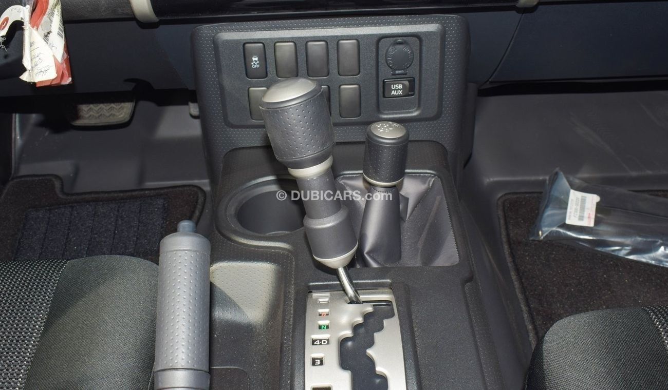 Toyota FJ Cruiser 4.0L V6 Petrol