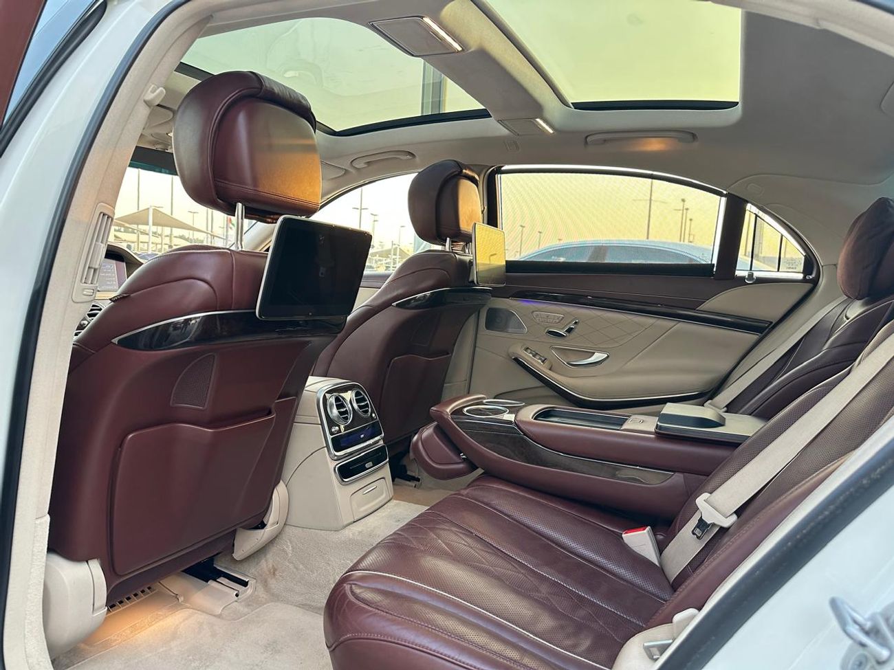 Mercedes-Benz S 560 Mercedes S560_ 2018_ Gulf _in excellent condition_ no problems