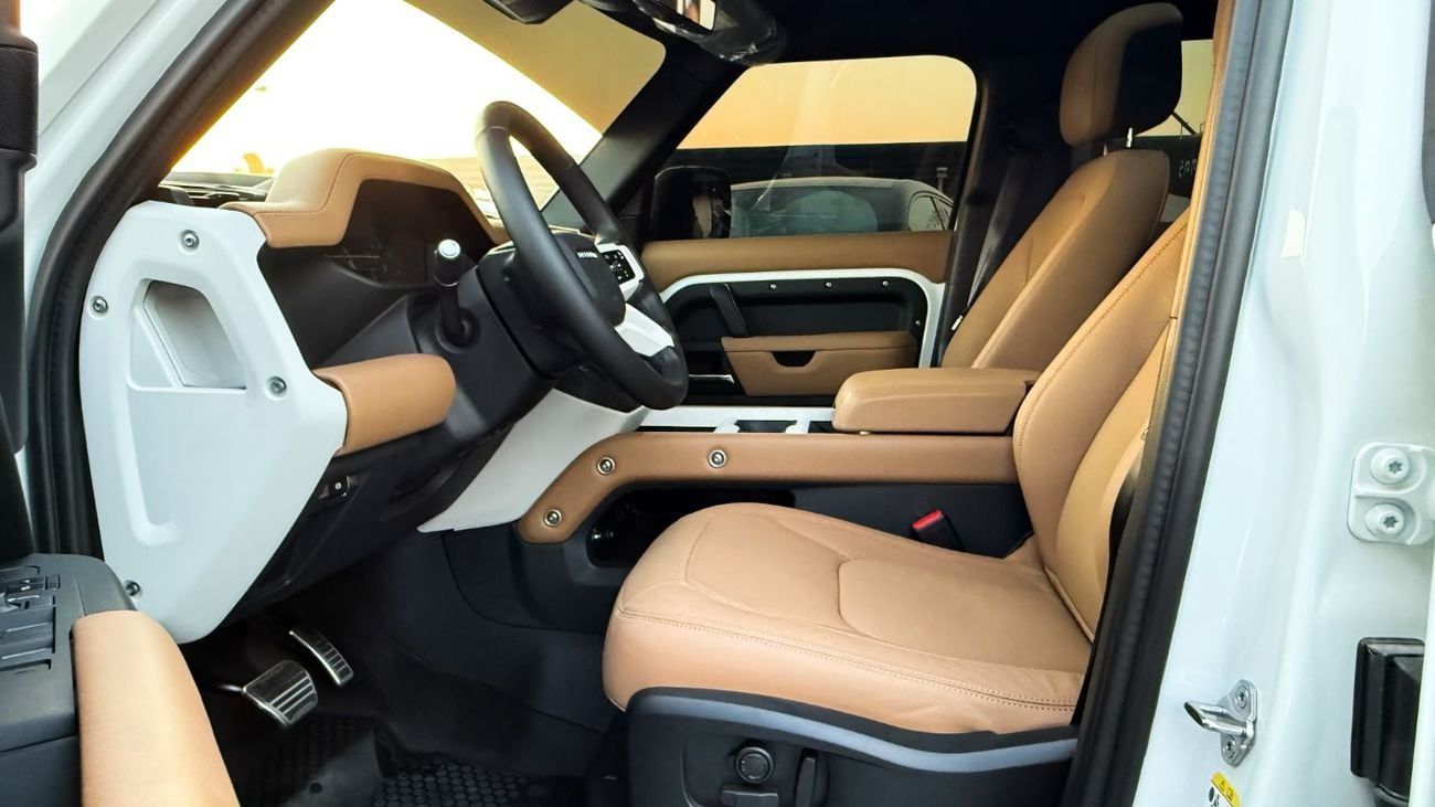 لاند روفر ديفندر P400 110 X-Dynamic HSE 3.0L (5 Seater) - Warranty & Service - 2025