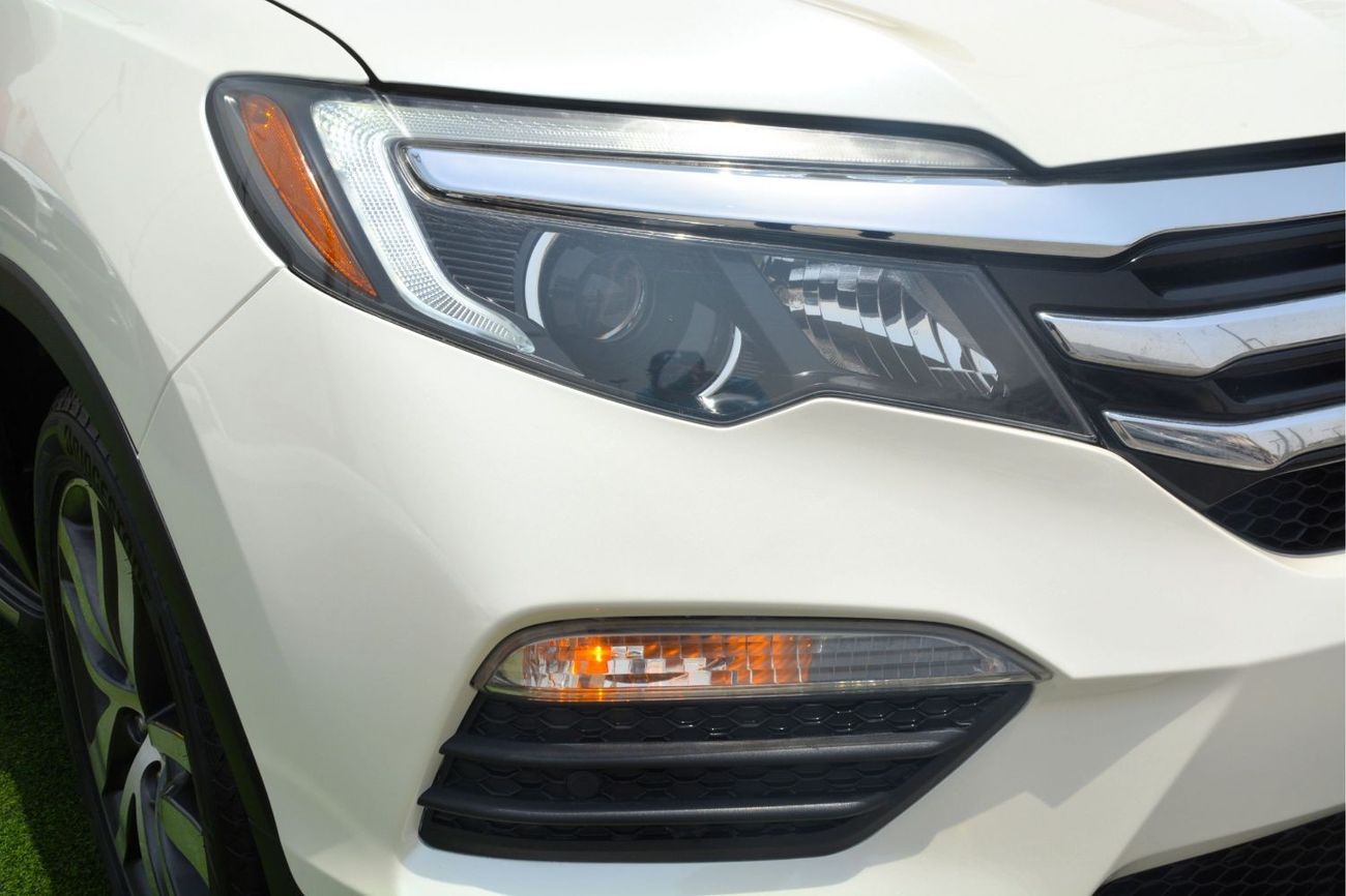 Honda Pilot EX-L Pilot best budget friendly SUV with great options.