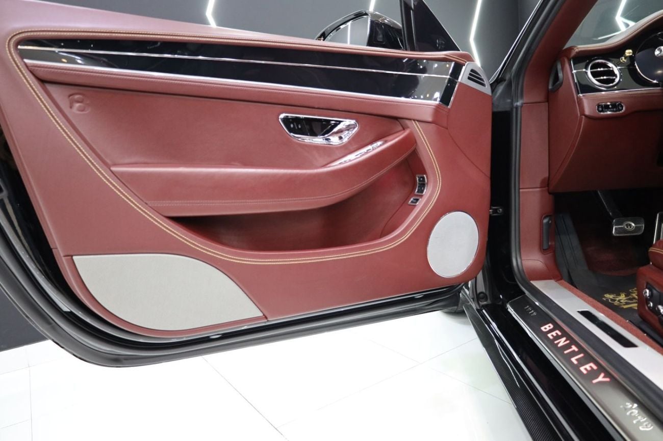 Bentley Continental Number 1 Edition by Mulliner, 1 OF 100, Carbon Fiber Body Kit, GCC Specs!!