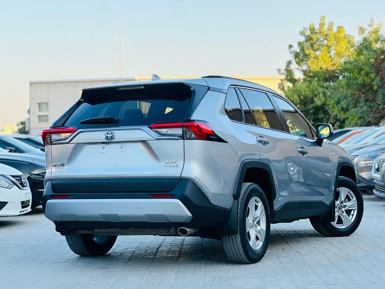 تويوتا راف ٤ Toyota RAV4 XLE   Left Hand Drive  Model: 2021 Push button start,