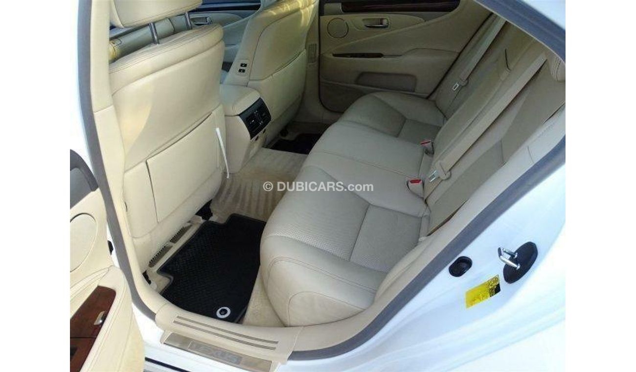 Lexus LS460 Short full option
