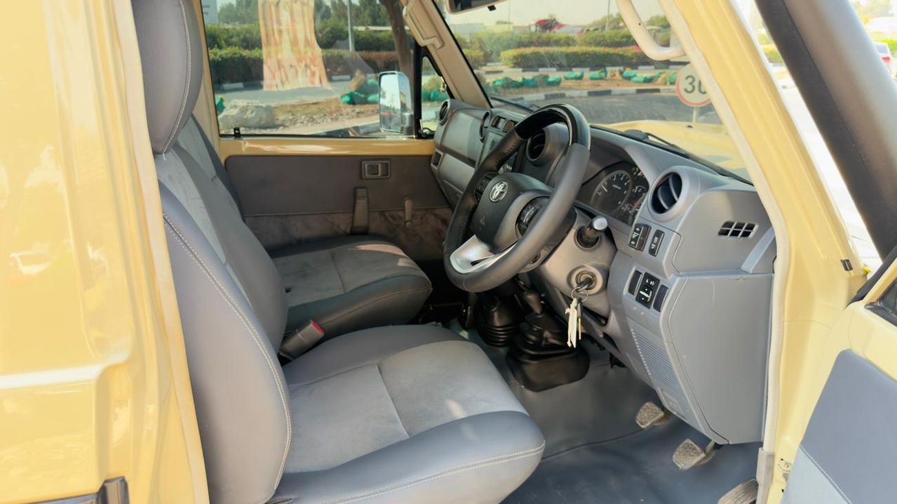 Toyota Land Cruiser Pick Up MODIFIED TO 2025 MODEL | SINGLE CABIN | MANUAL TRANSMISSION | 4.5L DIESEL ENGINE | AIR SNORKEL | 201