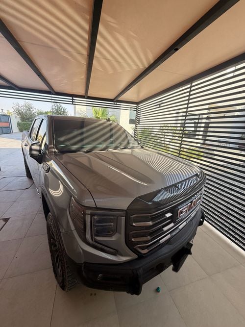 GMC Sierra 5.3L V8 AT4X CREW CAB (AWD)