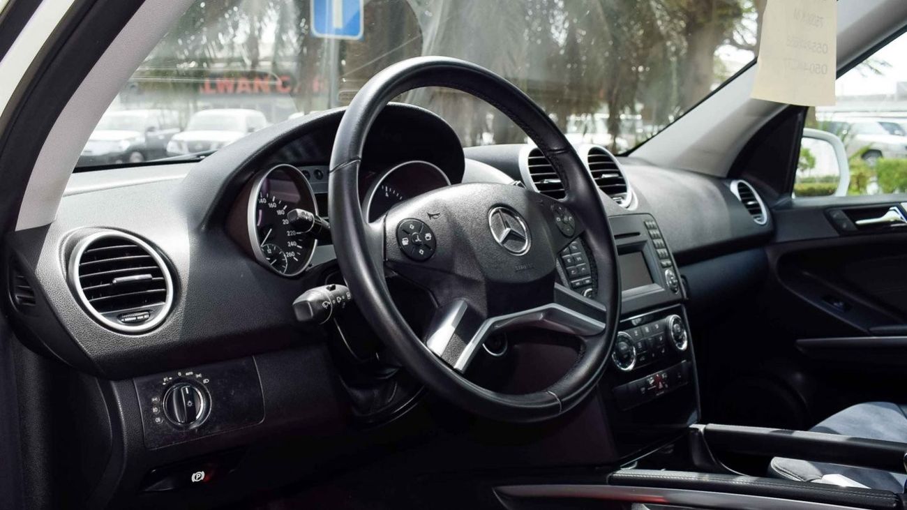 Mercedes-Benz ML 350 Badge of ML- 500 / AMG Body Kit