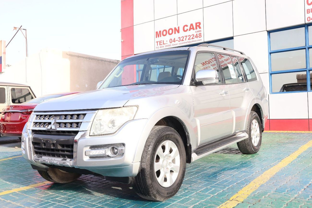 ميتسوبيشي باجيرو GLS Mid 3.5L (189 HP) (7 Seater)