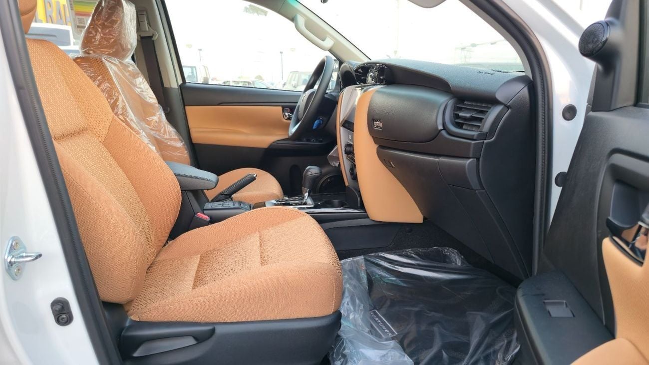 Toyota Fortuner 2.7L EXR TOYOTA FORTUNER 2.7L AT  E-WHITE-2025