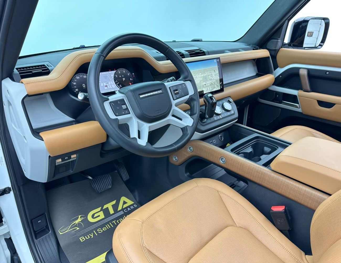 Land Rover Defender P400 90 HSE 3.0L (5 Seater) 2023 Land Rover Defender 90 HSE P400, 2027 Range Rover Warranty + Servic