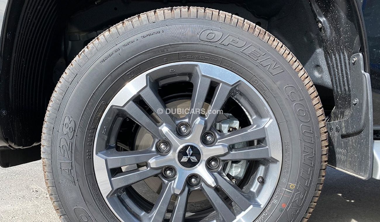 Mitsubishi L200 2.4L DIESEL 4X4 Manual