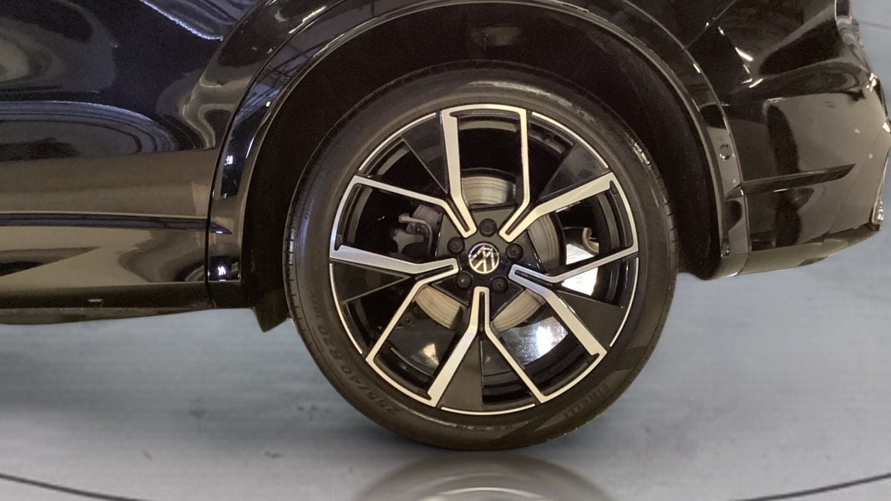 فولكس واجن تيجوان R-Line | شامل الضمان | 0 ﺪﻔﻋﺓ ﺃﻮﻟﻯ