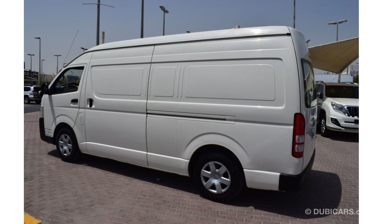 Toyota Hiace GLS - High Roof LWB Toyota Hiace Highroof Thermoking chiller, Model:2014. Excellent condition