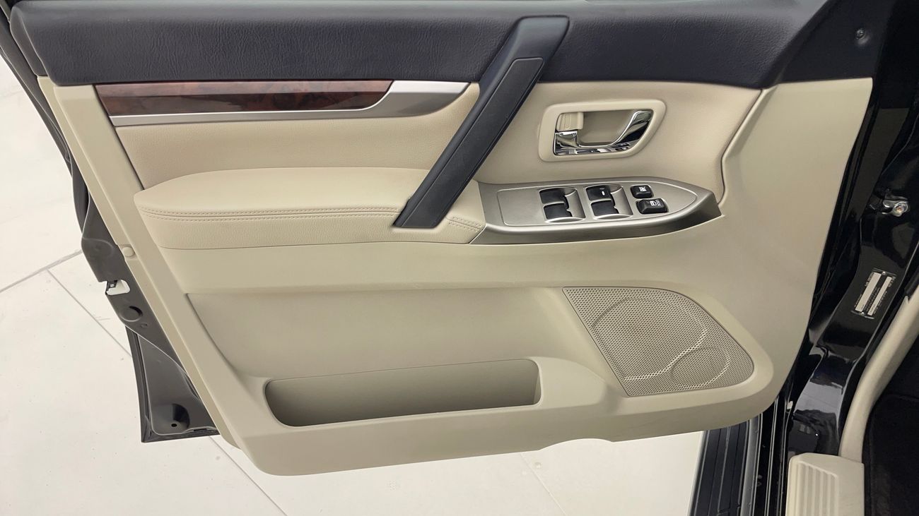 Mitsubishi Pajero GLS HIGHLINE 3.8 | Zero Down Payment | Free Home Test Drive