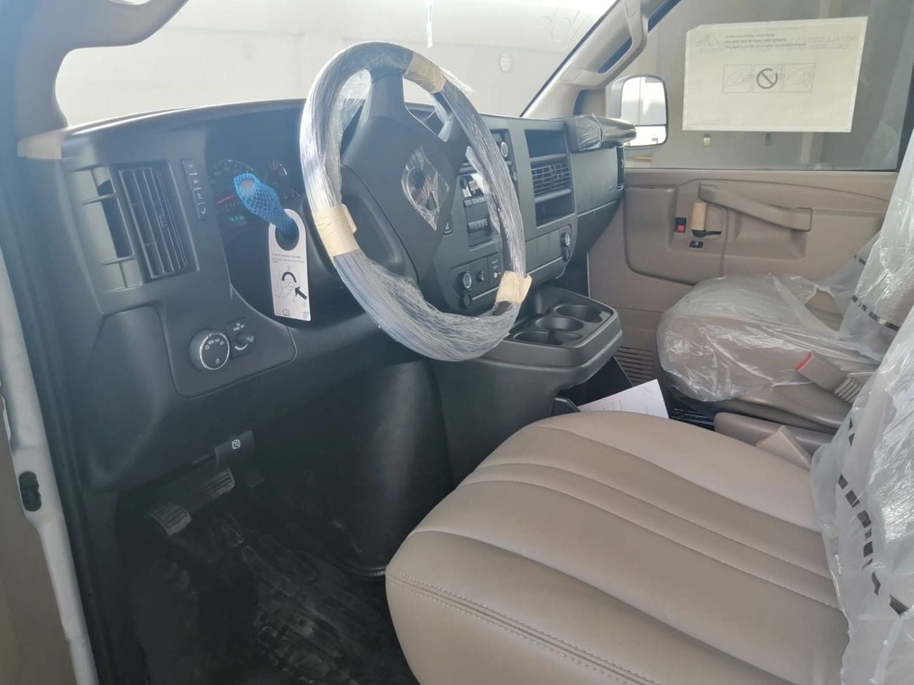 GMC Savana GMC savana VAN GCC