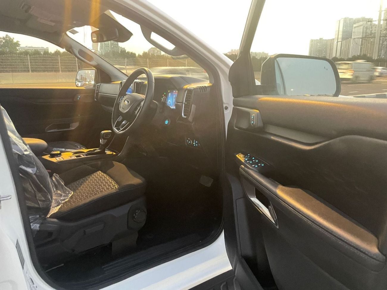 Ford Ranger XLT diesel 2.0 liter right hand drive only for export available